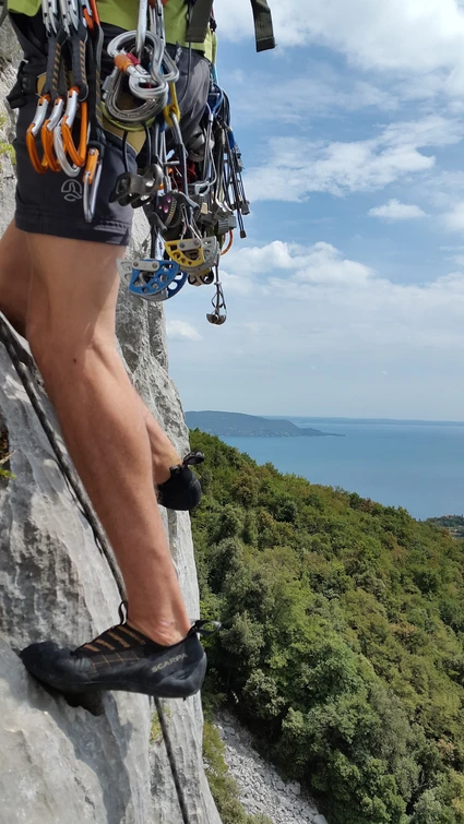 Crag climbing in Gaino with view on Lake Garda 1